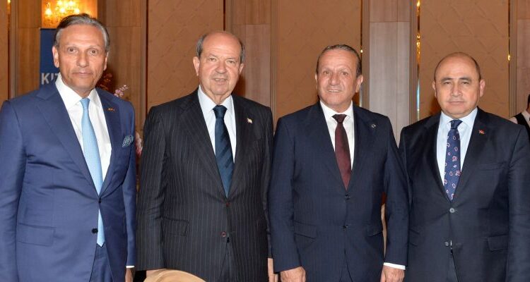 Cumhurbaşkanı Ersin Tatar, “AdaKıbrıs’ta Turizm Buluşması” organizasyonu kapsamında düzenlenen gala gecesine katıldı