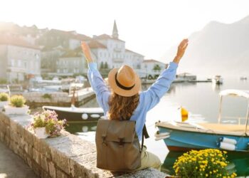 Küresel Turizm Pandemi Öncesi Seviyelere Yaklaşıyor: Ziyaretçi Sayıları Yükseliyor