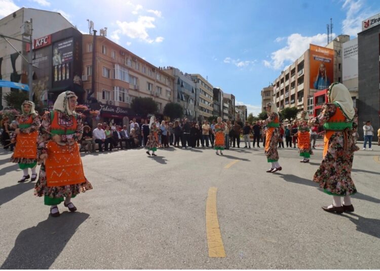 Yalova’da Hareketlilik Haftası Başladı: Şehir Merkezi Yayalara ve Bisikletlilere Açıldı