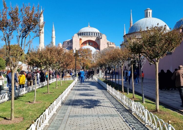 İstanbul’da “Hanutçuluğa” Karşı Yeni Dönem: 50 Santim Kuralı Geldi!